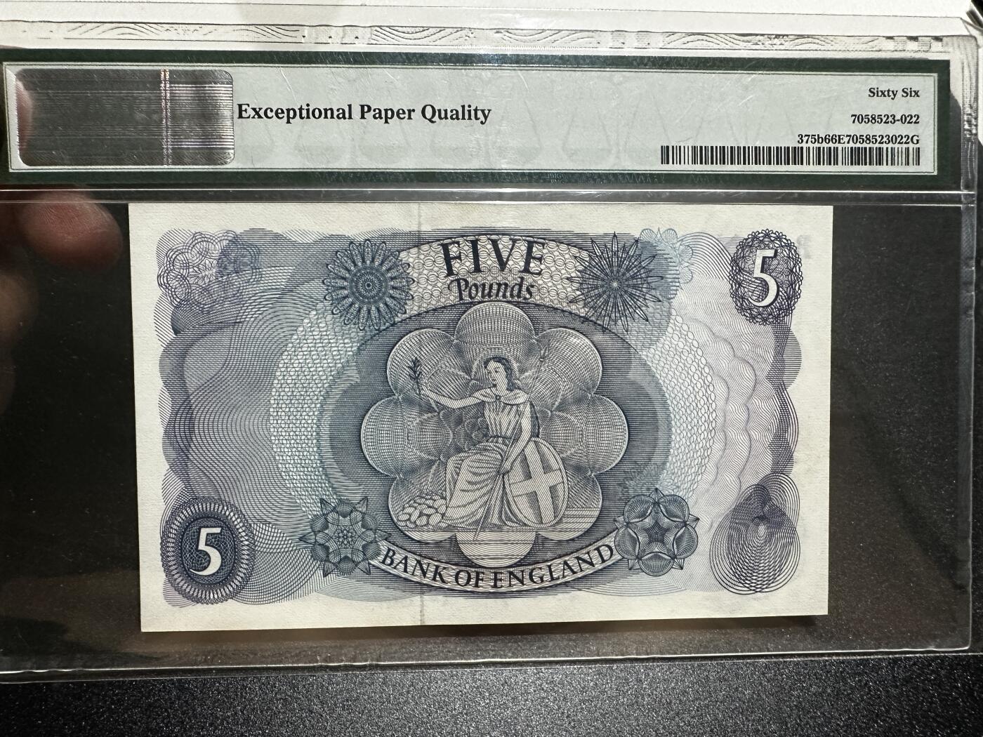 《外钞收藏家》第四百一十二期 1966-70年英国C序列5镑 PMG66