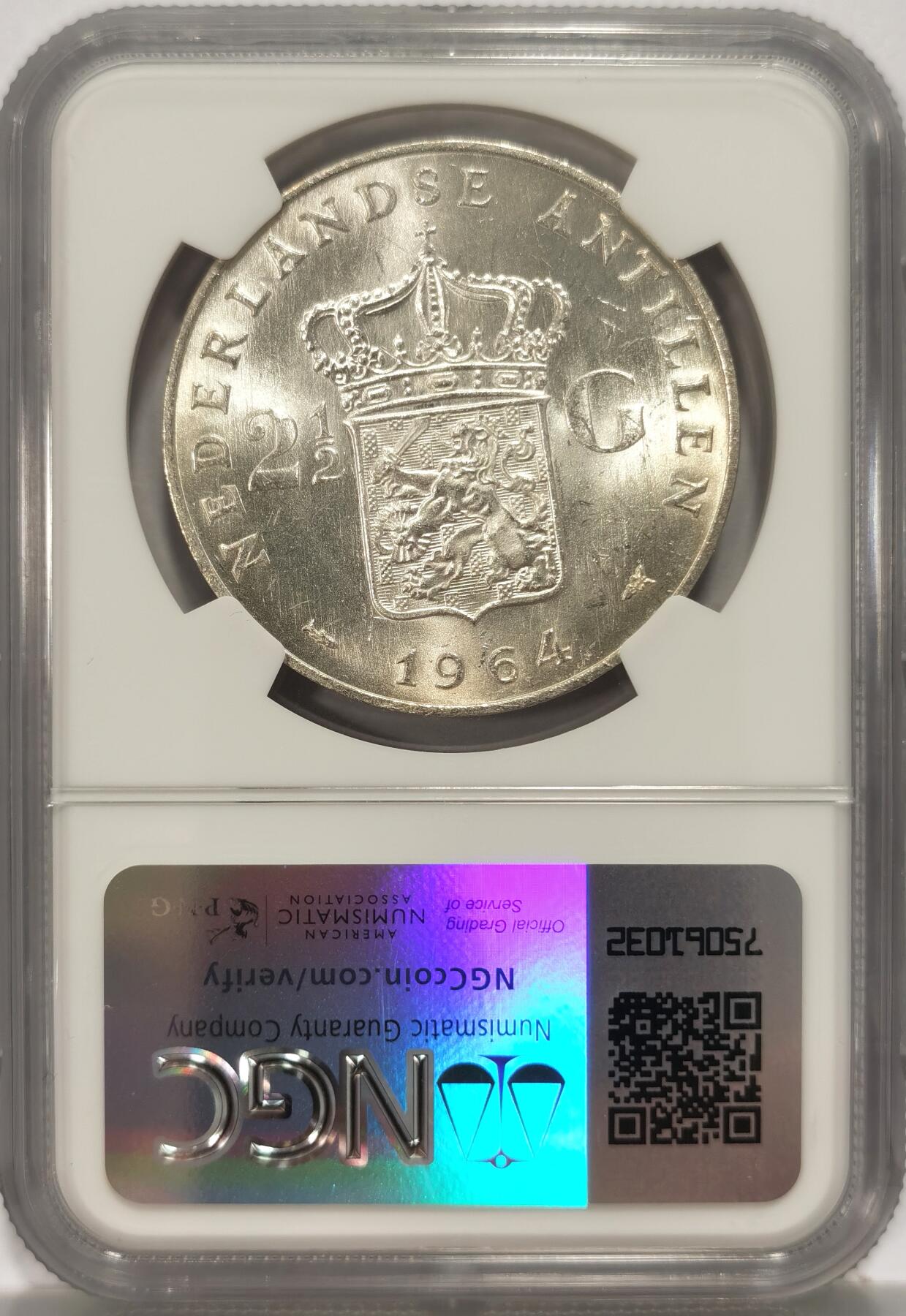 博洋堂世界钱币拍卖第090期（全场包邮） NGC MS63 荷属安的列斯1964年朱莉安娜女王2.5盾银币
