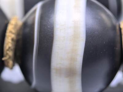 一线药师大佛珠手持 孤品，每颗直径在3.3左右 尺寸:3.3cm 共18颗 一线药师大佛珠手持 孤品，每颗直径在3.3左右 尺寸:3.3cm 共18颗