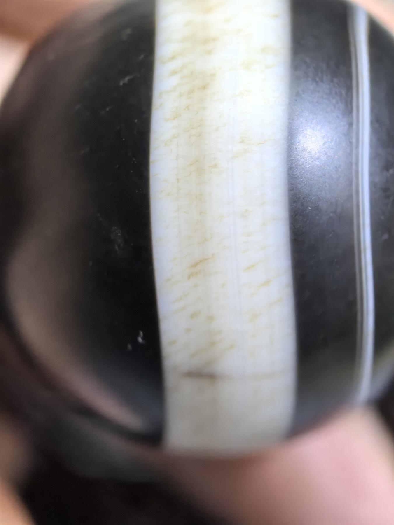 一线药师大佛珠手持 孤品，每颗直径在3.3左右 尺寸:3.3cm 共18颗