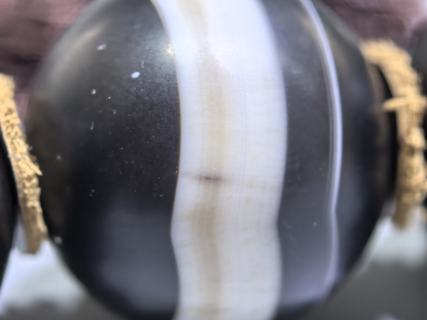 一线药师大佛珠手持 孤品，每颗直径在3.3左右 尺寸:3.3cm 共18颗
