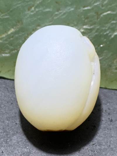 精美亚光高玉化海洋玉髓手工俏色巧雕无相佛桶珠一个！ 精美亚光高玉化海洋玉髓手工俏色巧雕无相佛桶珠一个！