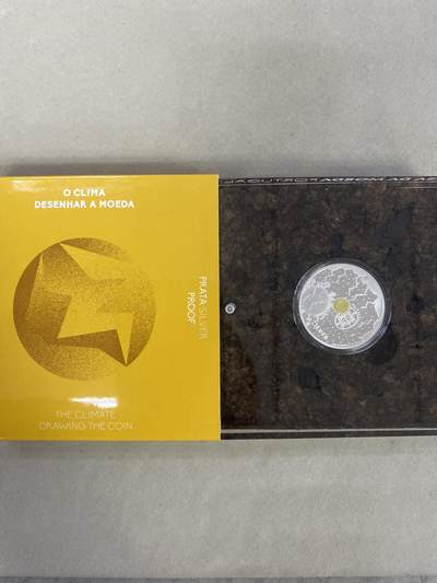 康怡轩钱币【以色列+葡萄牙+库克+澳大利亚+芬兰】第251003期  2022年葡萄牙答案就在我们在手中镶嵌黄色聚合物回收材料精制银币