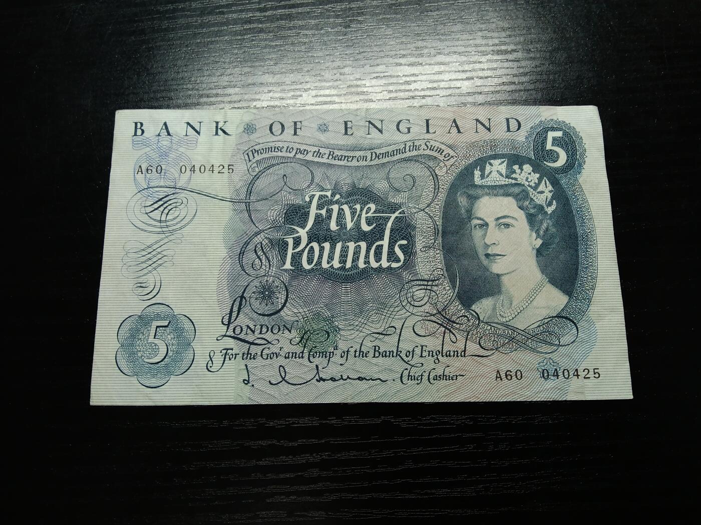 博彦收藏 11月5日 8点钱币专场 英国女皇5镑 流通好品
