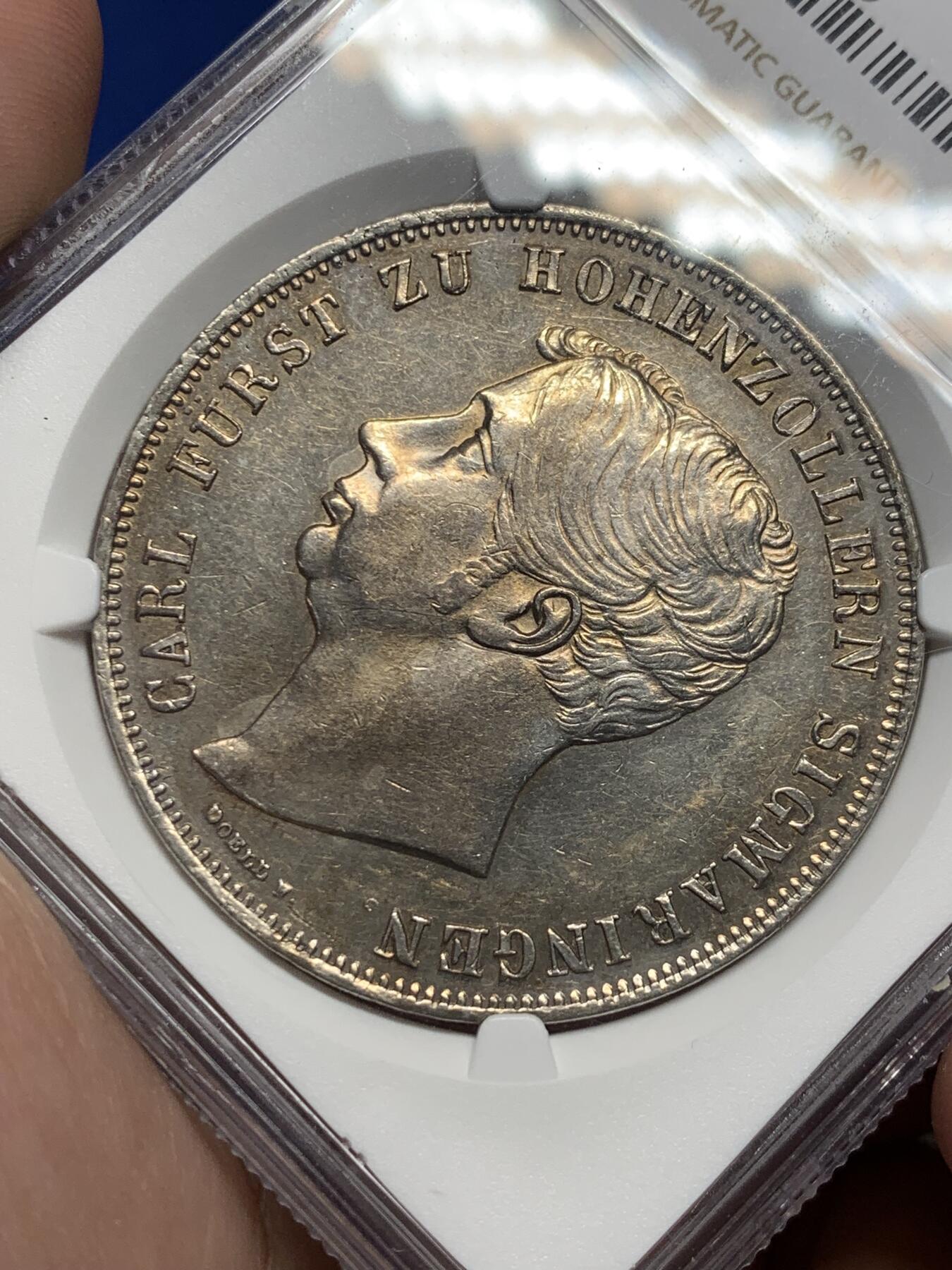 《竞宝斋》第305场   周日，周一 2场连拍 （全场包邮） 稀少 NGC AU58 德国 1844  霍亨索伦 2泰勒银币 大银币 资料显示3000枚的发行量 可见难得