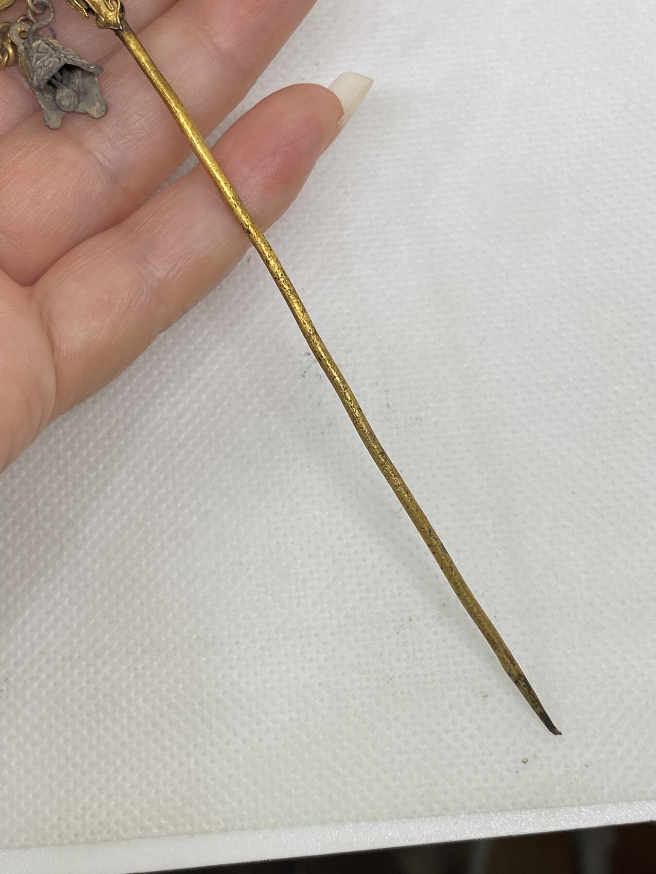 老银鎏金佛手簪子，尺寸13.8厘米，品相如图，1500包快递