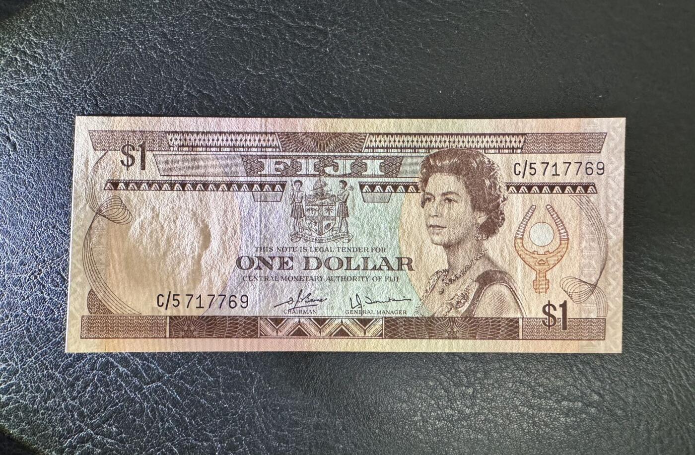 收藏联盟Quantum Auction 第375期拍卖  斐济1980年1元 品相UNC 号码无4 初版