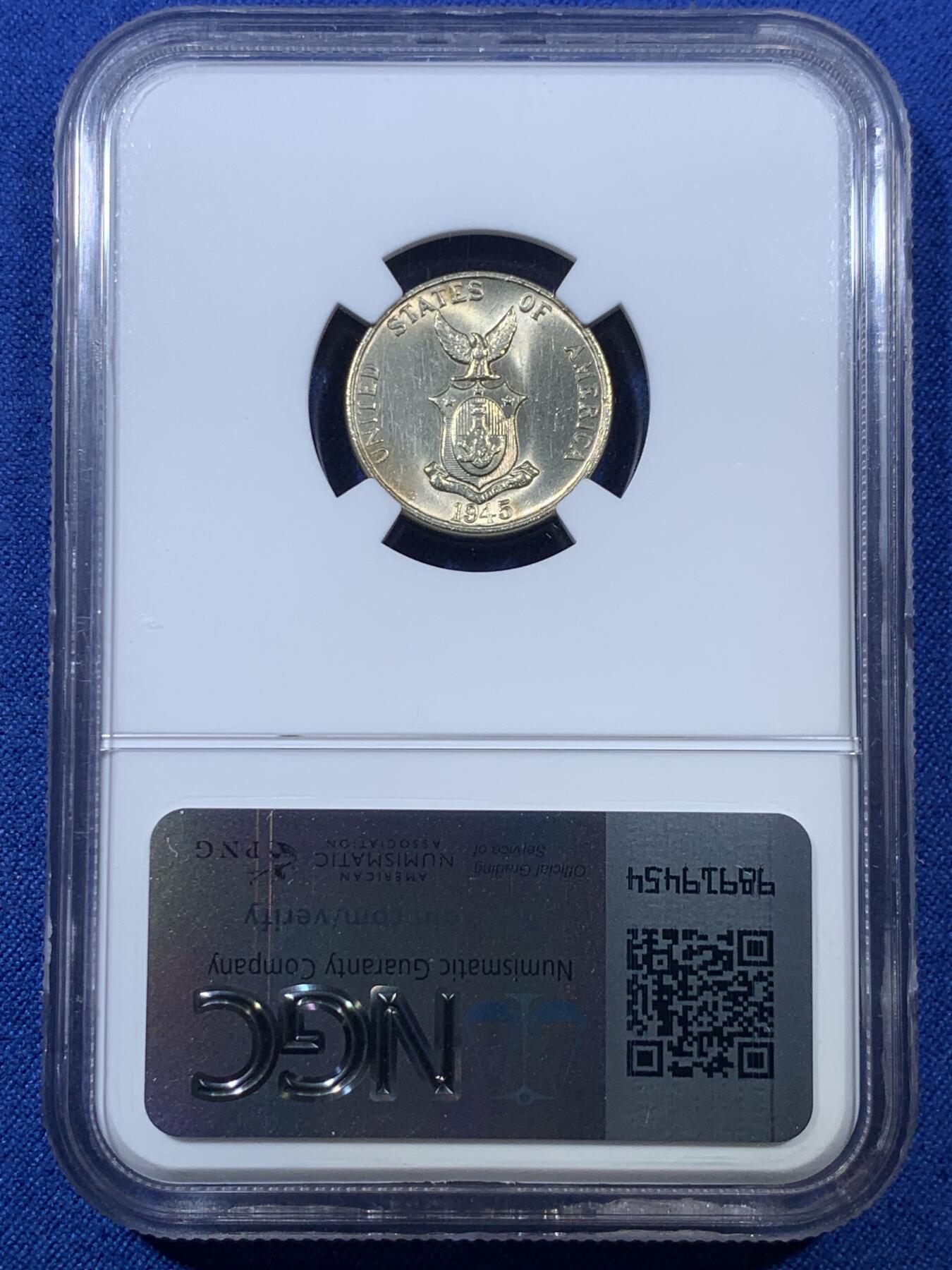 《竞宝斋》第306场   周日，周一 2场连拍 （全场包邮） NGC MS63 1945 美属菲律宾 5分 绝对低评 两面转光犀利 细节很不错 性价比高