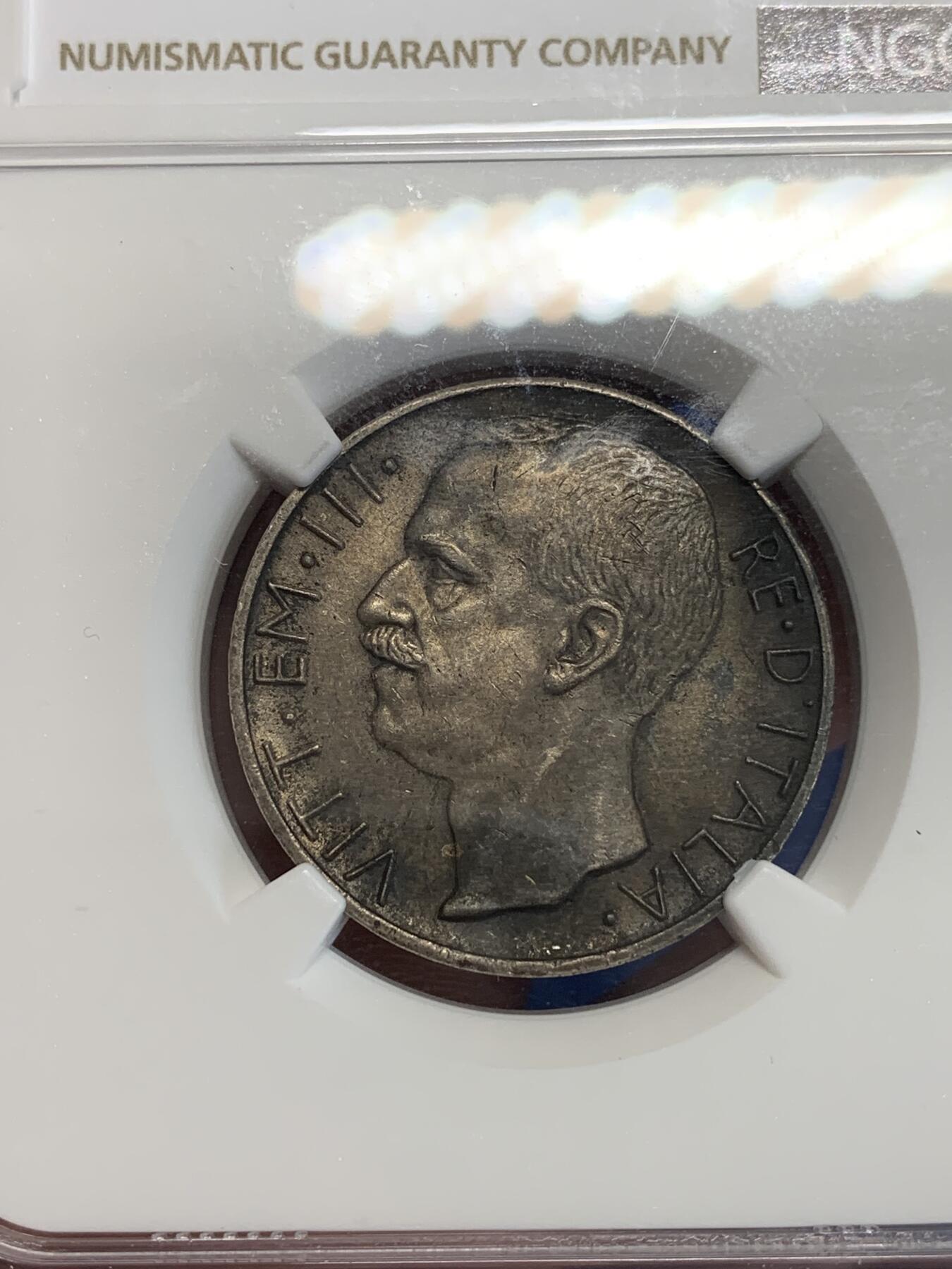 《竞宝斋》第306场   周日，周一 2场连拍 （全场包邮） NGC AU58 意大利1927年马车10里拉银币 底板丝滑，细节具在，起码是ms的状态，因为包浆较为厚重，严评了