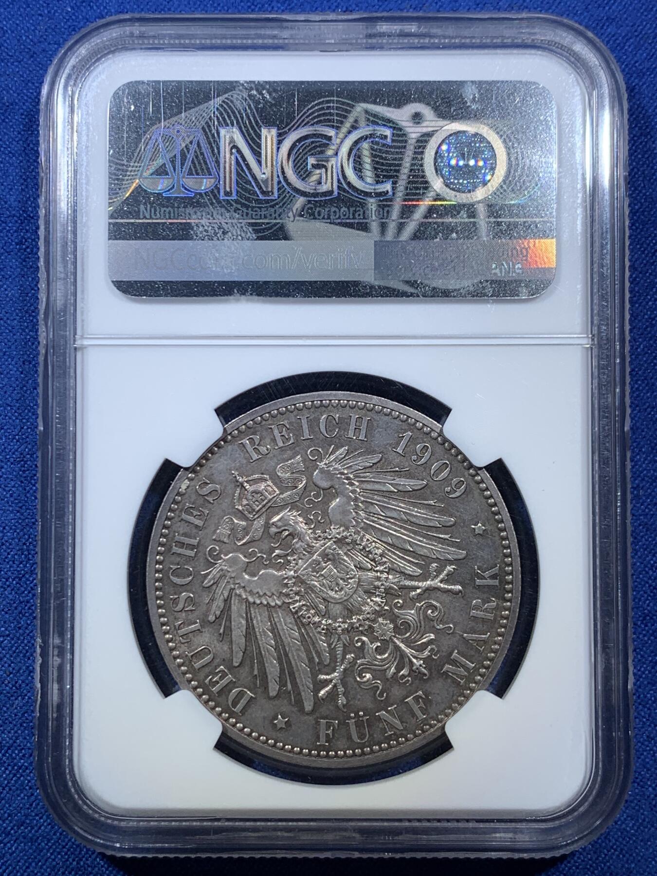 《竞宝斋》第306场   周日，周一 2场连拍 （全场包邮） NGC MS61 德国1909年萨克森-莱比锡大学500年纪念5马克银币