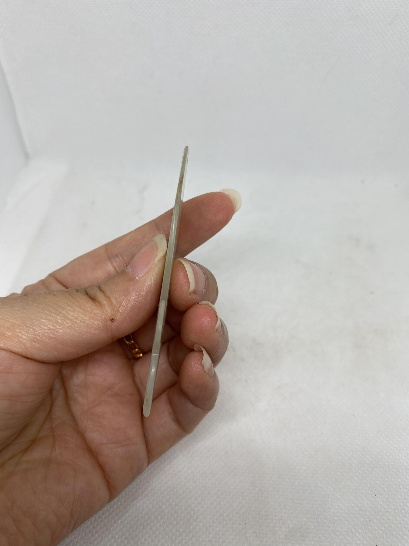 老玉鱼挂件，尺寸6.9厘米，品相如图，200包快递