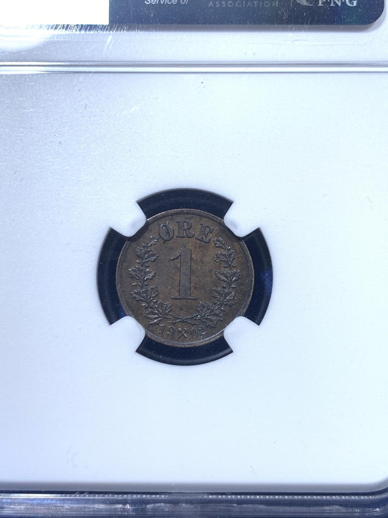 《竞宝斋》第306场   周日，周一 2场连拍 （全场包邮） 两枚一组 NGC AU55BN 挪威老铜币 都是较少见年份 单买通货都需200+一个，1欧尔到了这个状态更是凤毛麟角，北欧收藏佳品！