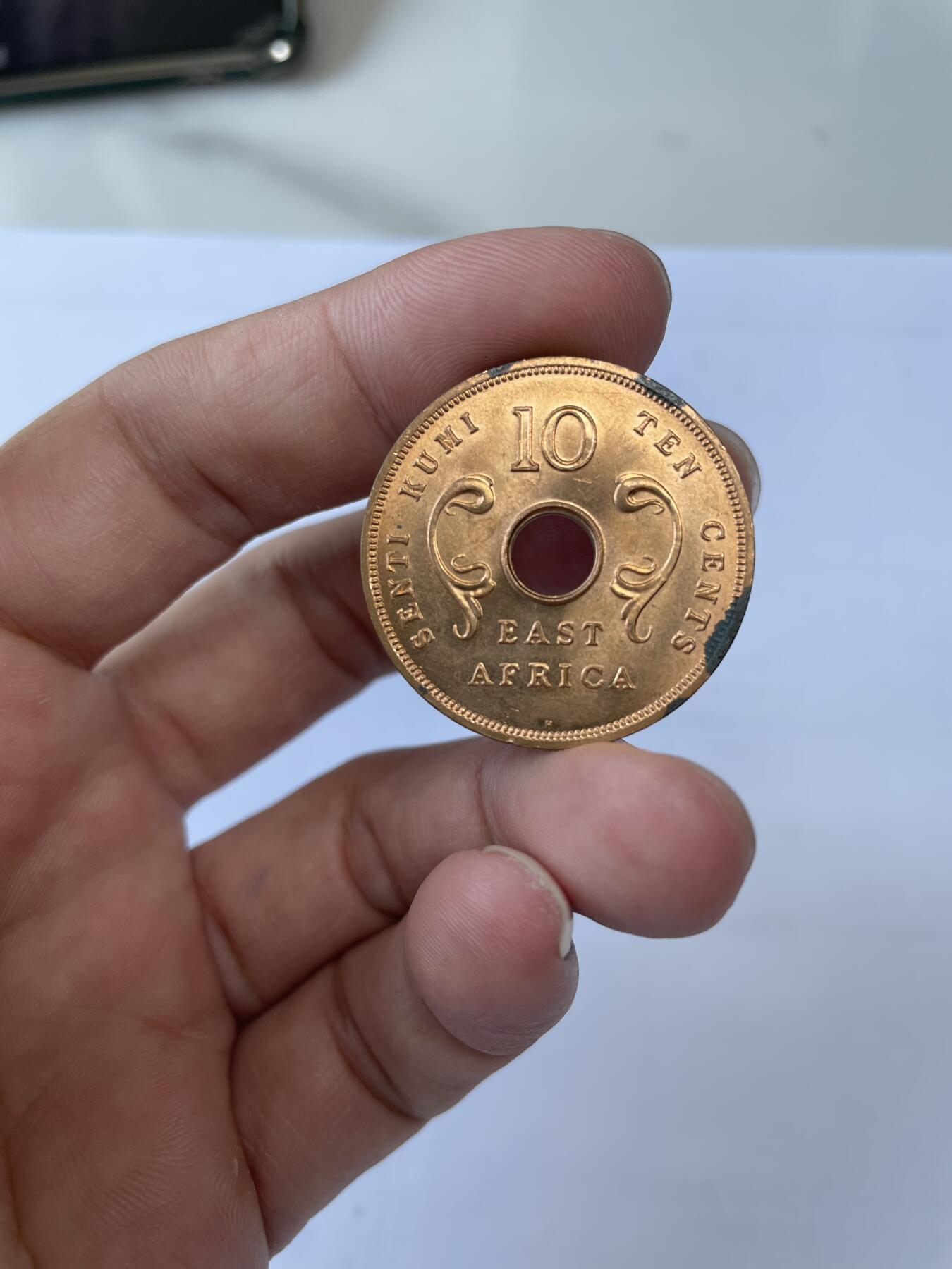 每日一拍，2024年集古藏今外币拍卖第十四期-第9场—（总第139拍），可以寄存60天，满160元包邮。 1964年英属东非10分
