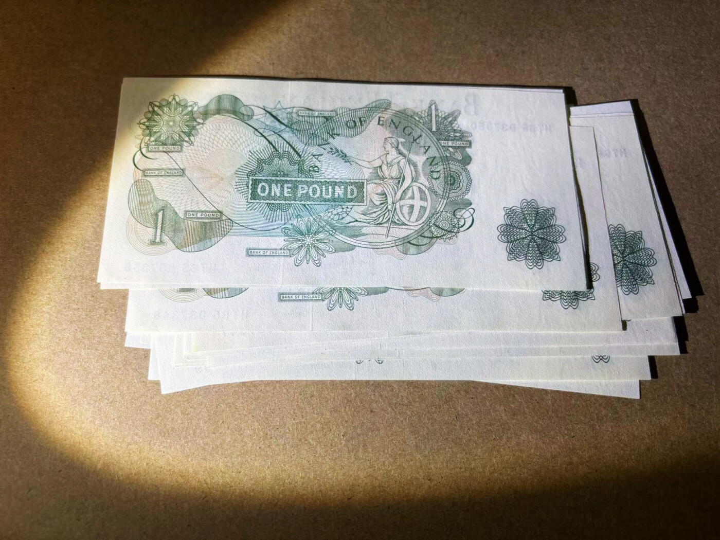 【Blue Auction】✨世界纸币精拍第542期【精】 【一组19张】英国 C序列1镑 全新UNC 