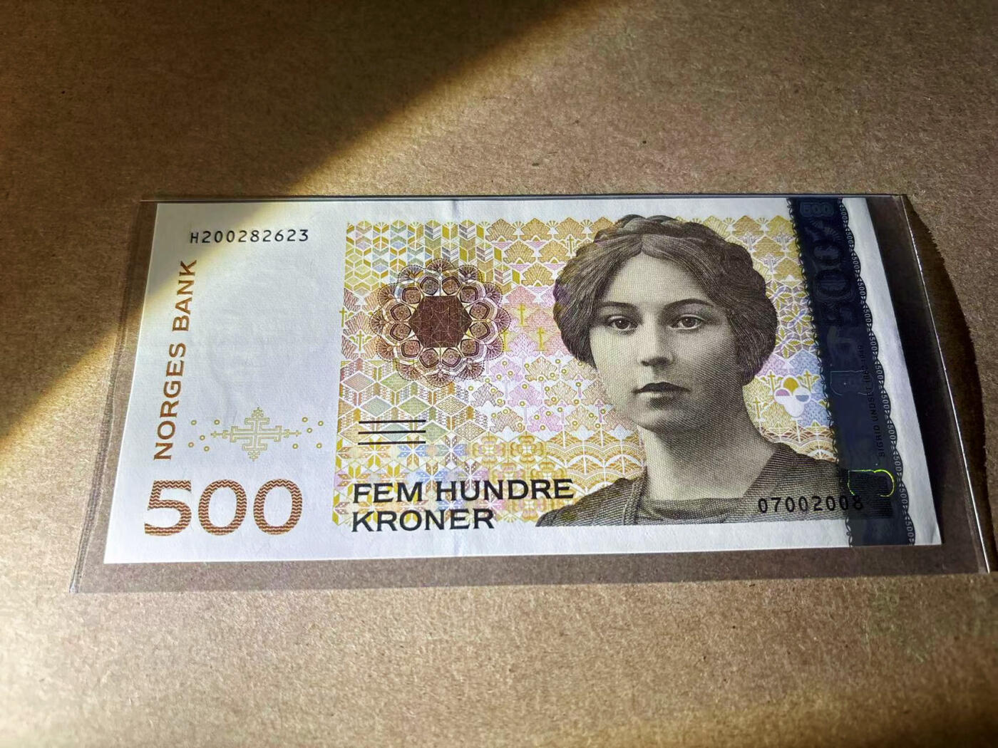 【Blue Auction】✨世界纸币精拍第542期【精】 【无47】挪威 500克朗 UNC-
