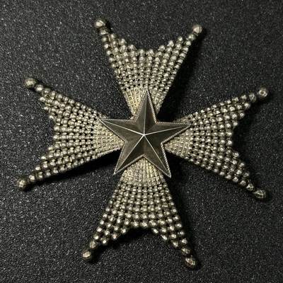 西秦中古拍卖第九期 - 瑞典大军官级北极星勋章星芒章 银制 1919年之前早期镂空版
