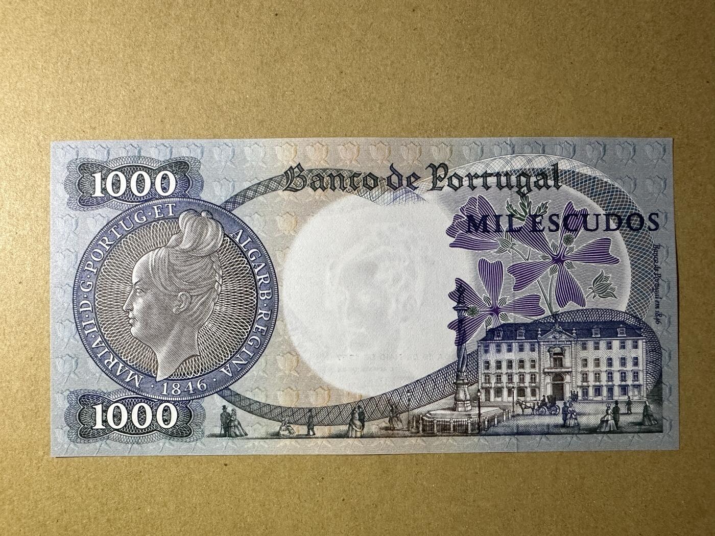 《张总收藏》167期-中秋外币高货特辑 葡萄牙1000埃斯库多 UNC 1967年 葡萄牙女王玛丽亚二世 百位小号无4