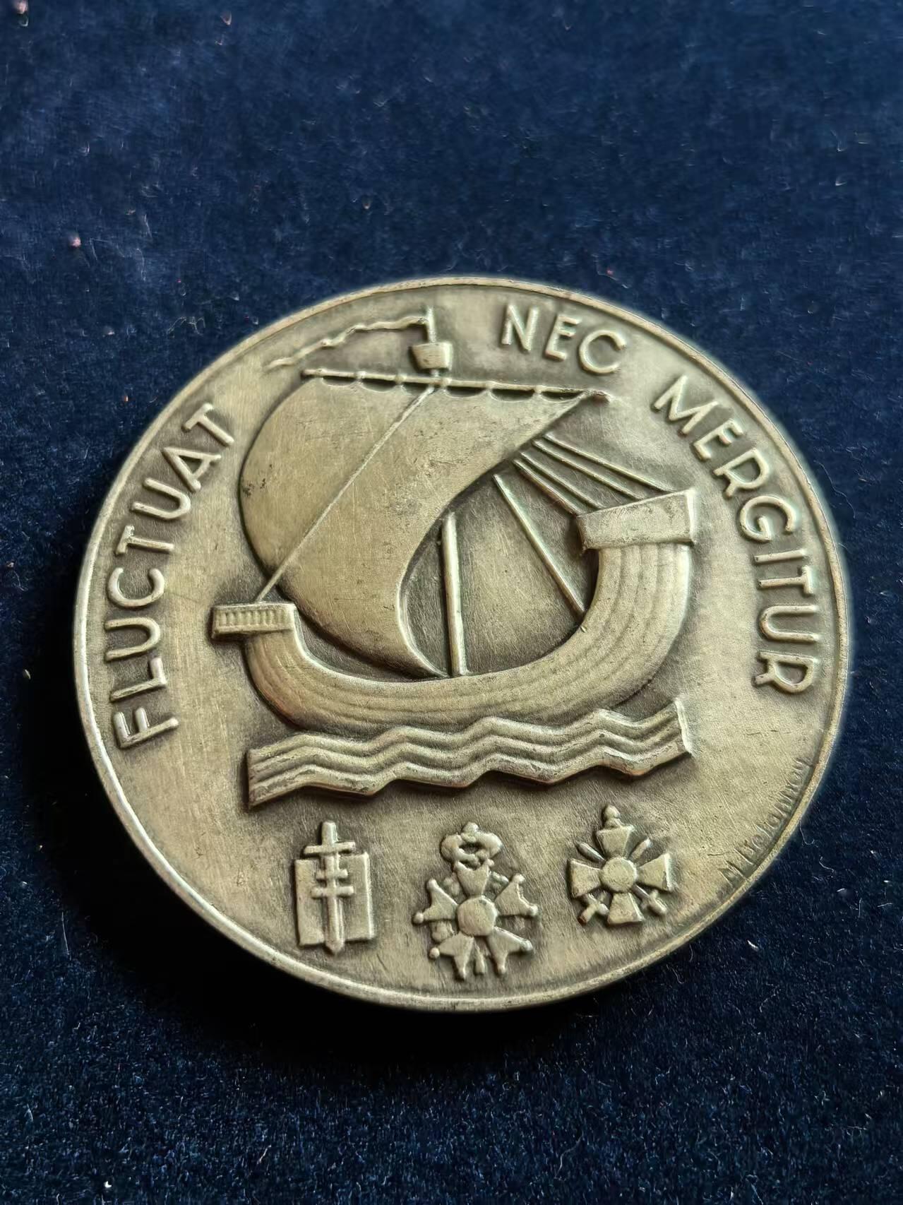 外国币章第二十五期 法国银章，巴黎市，直径5cm62.4g，950银