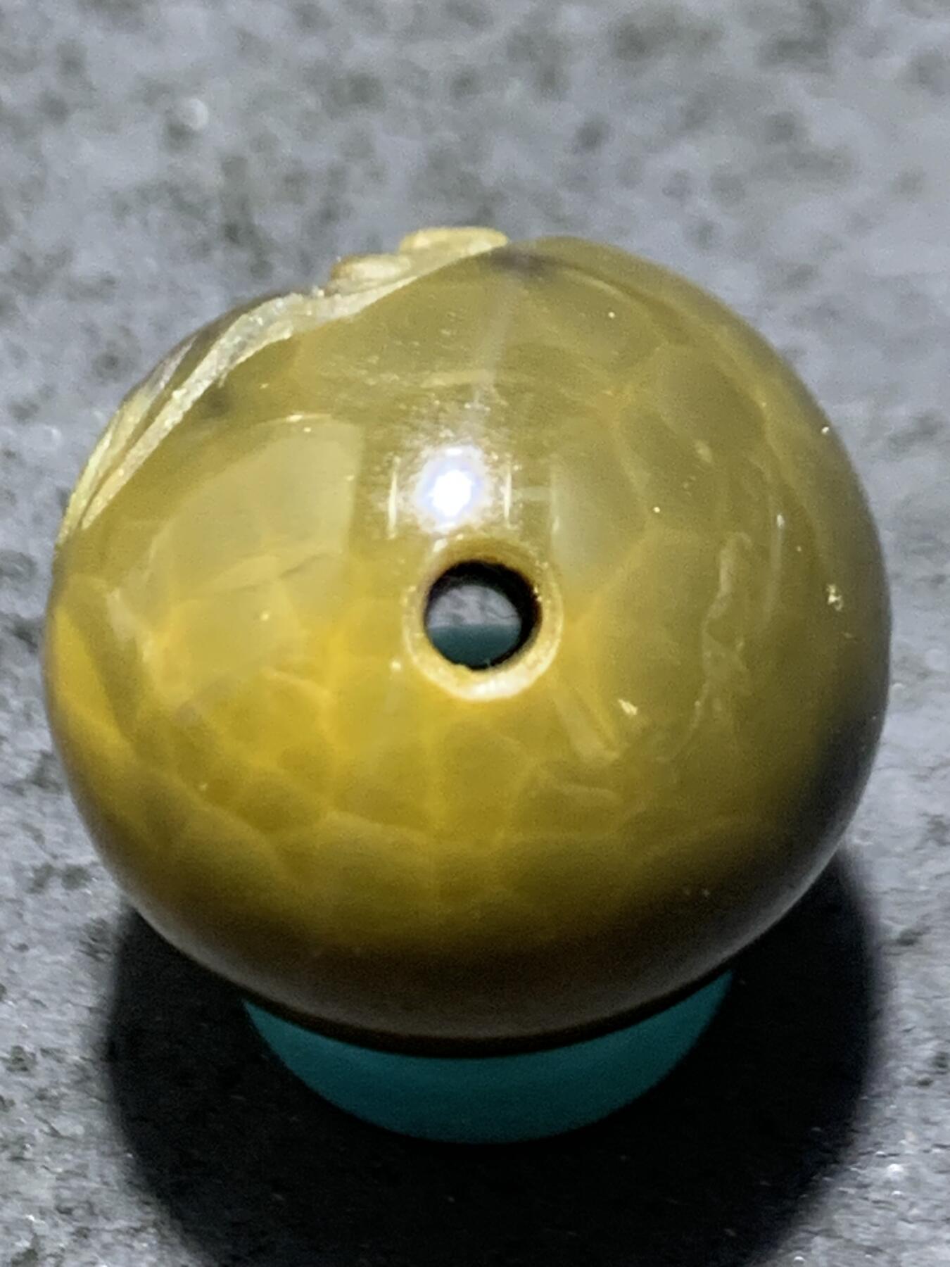 精美亚光战国红玛瑙手工俏色巧雕一念之间珠子一个，
