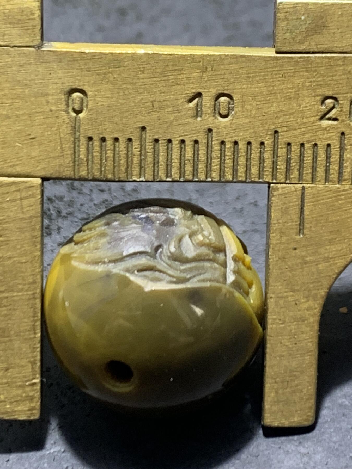 精美亚光战国红玛瑙手工俏色巧雕一念之间珠子一个，