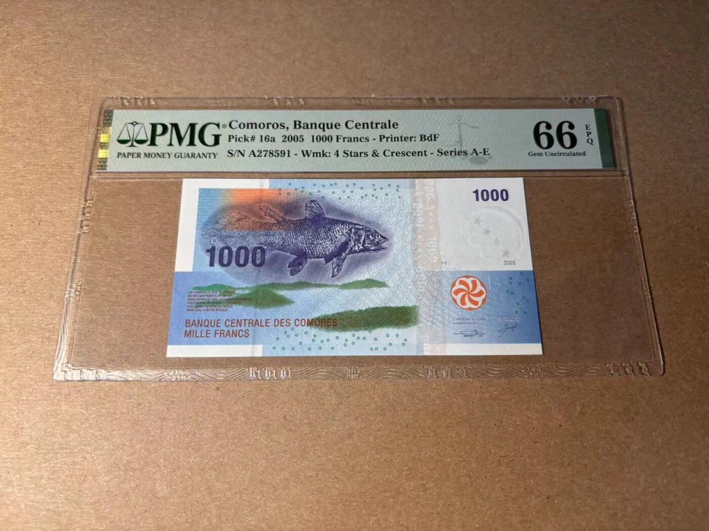 【Blue Auction】✨世界纸币精拍第543期【精】 【A冠获奖钞】科摩罗 2005年1000法郎 PMG66EPQ 