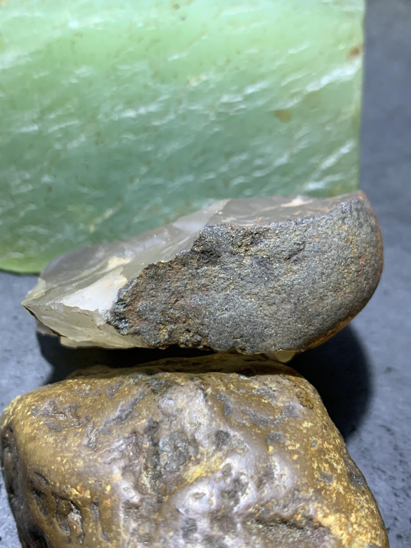 精美铁皮荔枝冻原皮大开窗料南红玛瑙原石一颗