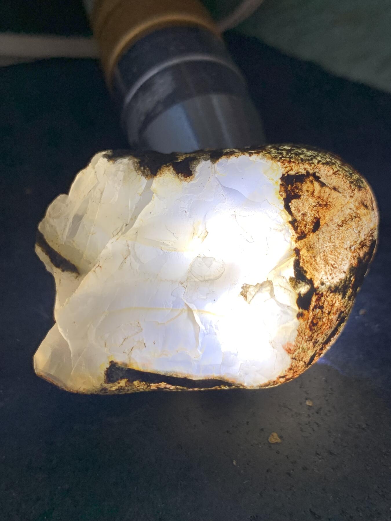 精美铁皮荔枝冻原皮大开窗料南红玛瑙原石一颗