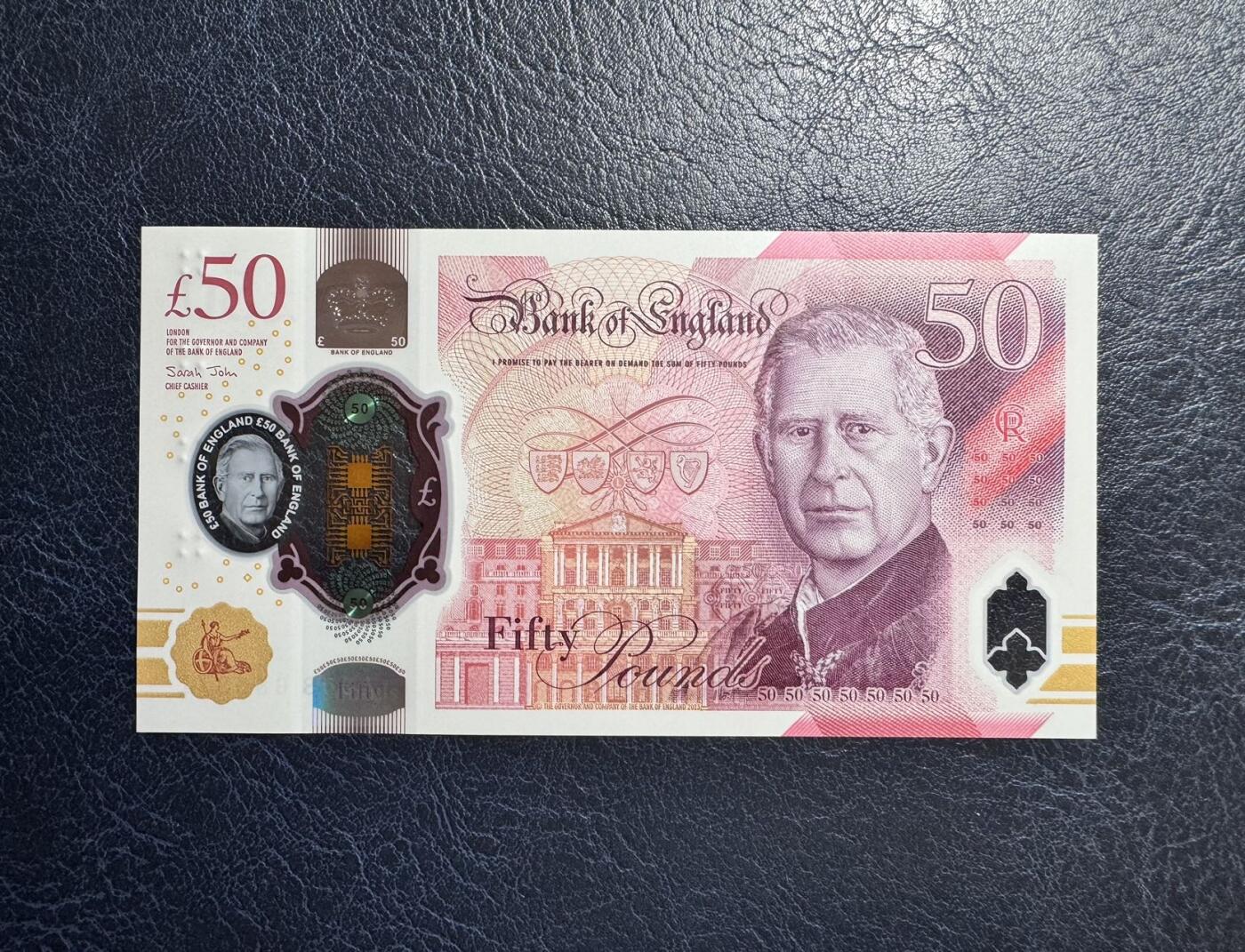 收藏联盟Quantum Auction 第376期拍卖  英国2024年50镑 品相全新UNC 号码无4 AJ冠 查理三世国王
