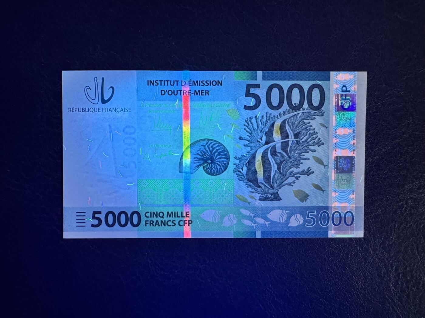 收藏联盟Quantum Auction 第376期拍卖  法属太平洋2014年版5000法郎 品相全新UNC 稀少品种