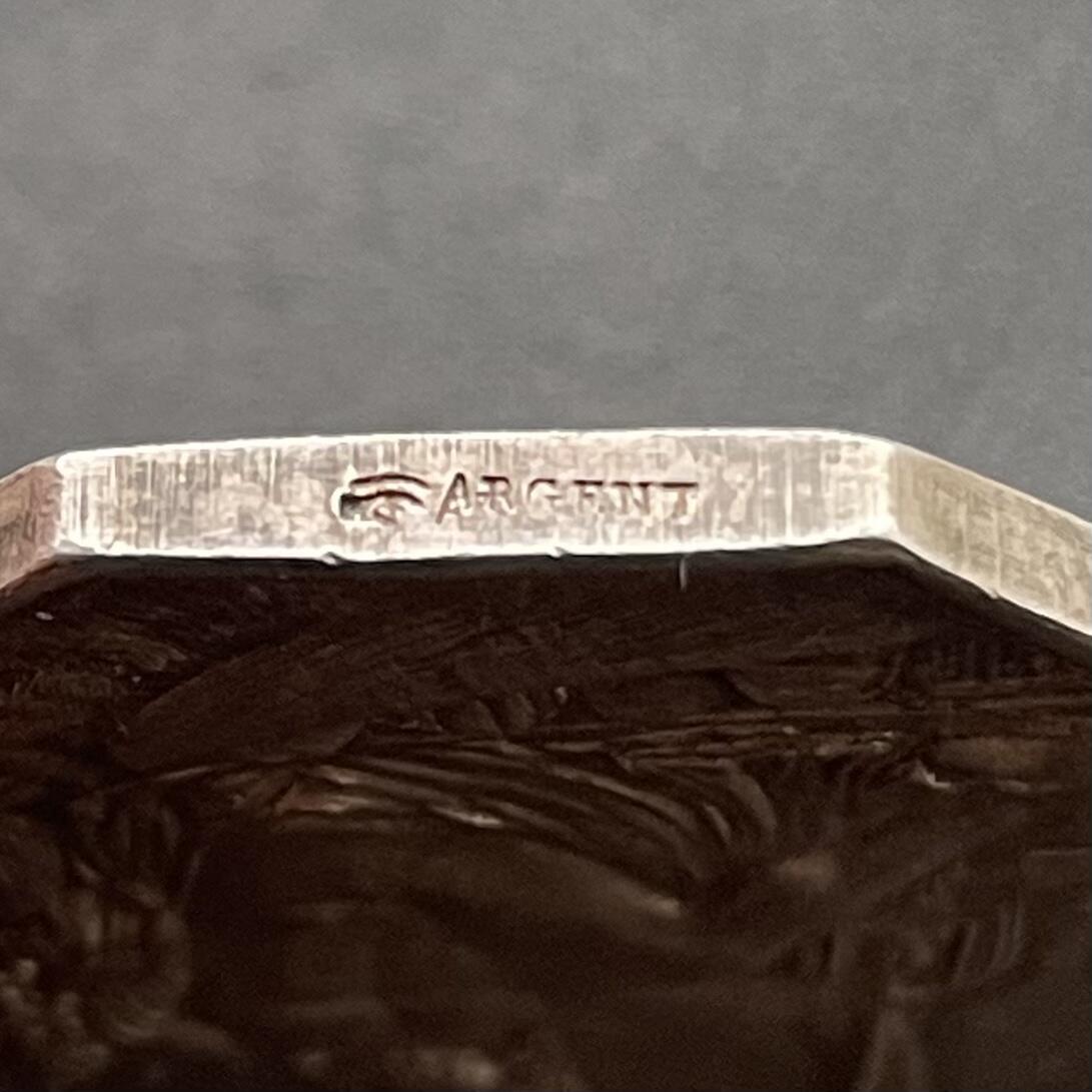 「木头集藏」中秋精品专场！ 法国贝桑松商会银章   直径：30.5 mm，13.3g   ，边铭：手指 ARGENT （1845-1860），少见八角。
