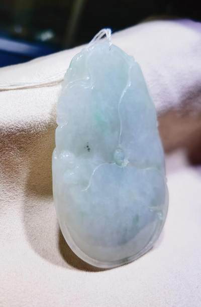 纯天然A货翡翠吊坠挂件合合美美 纯天然A货翡翠吊坠挂件合合美美