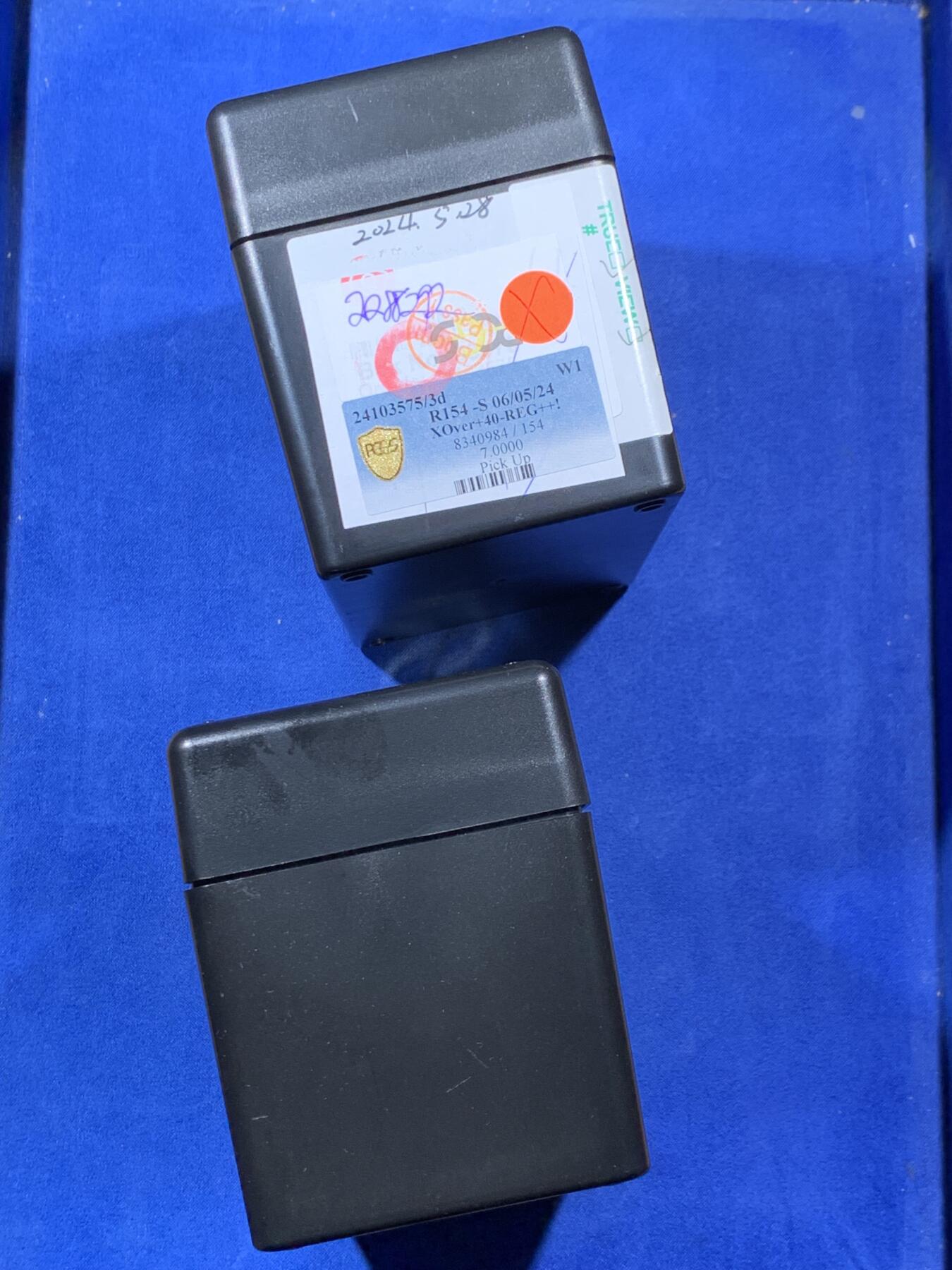 《竞宝斋》第307场   周日，周一,周二 3场连拍 （全场包邮） 2个一组 PCGS评级币包装盒 每个可放10枚评级币 细节见图