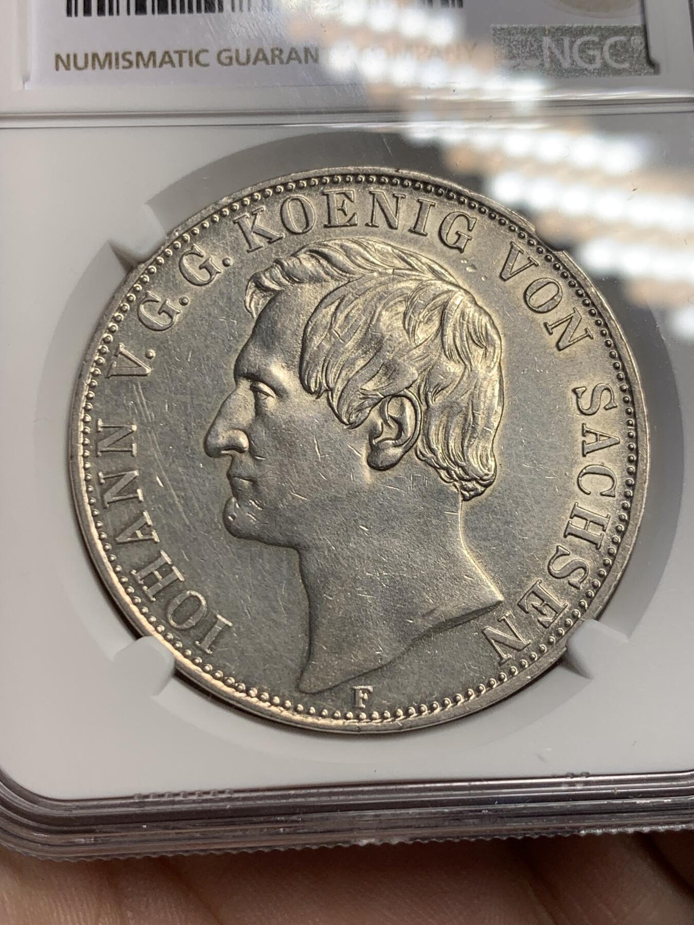 《竞宝斋》第307场   周日，周一,周二 3场连拍 （全场包邮） NGC UNC 德国 1858 萨克森 约翰一世 2泰勒 37克的大银币 底板光洁 细节非常出众