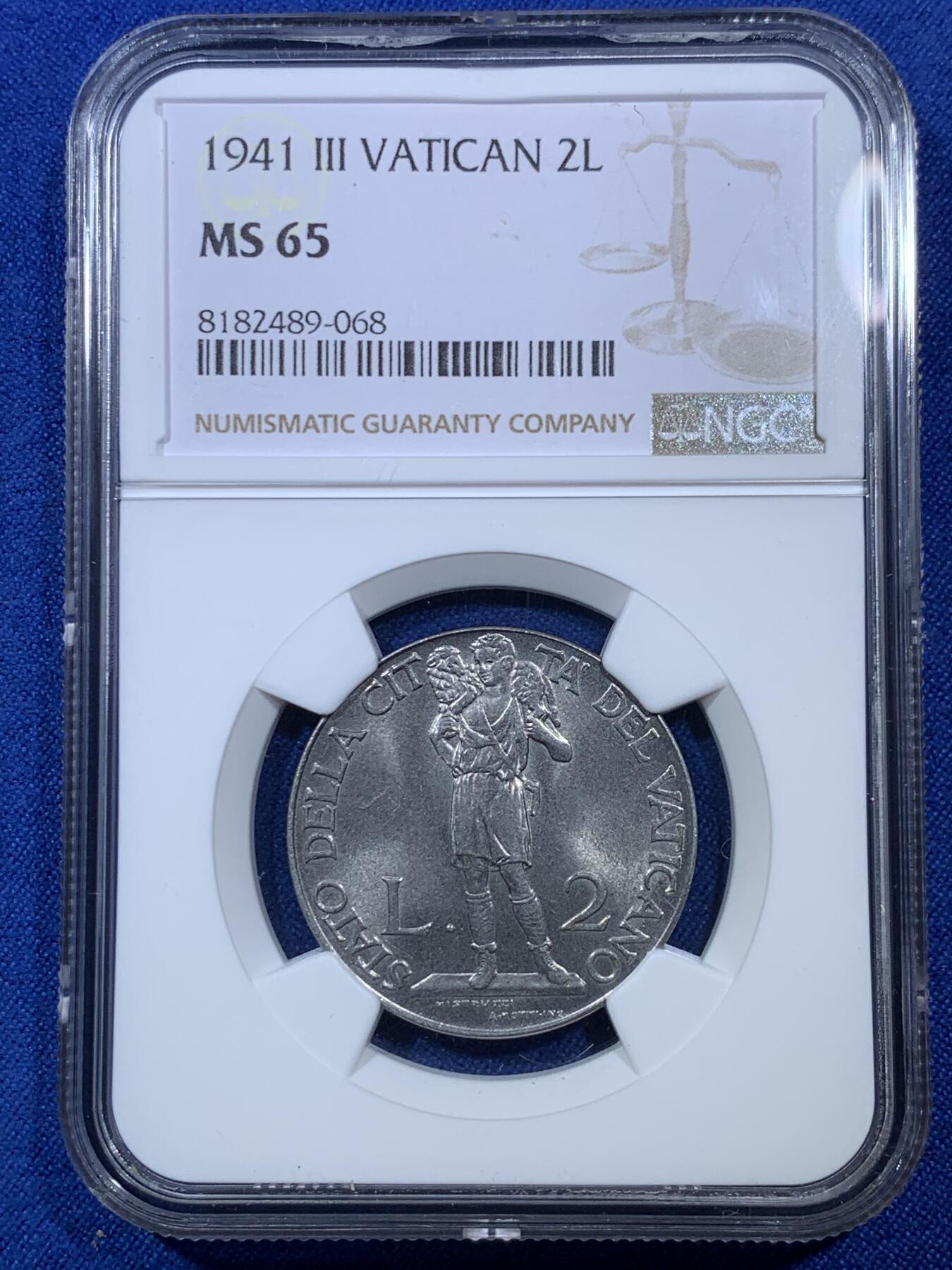 《竞宝斋》第307场   周日，周一,周二 3场连拍 （全场包邮） 两枚一组 NGC MS65 梵蒂冈1941年1里拉+2里拉 高分难得 细节犀利