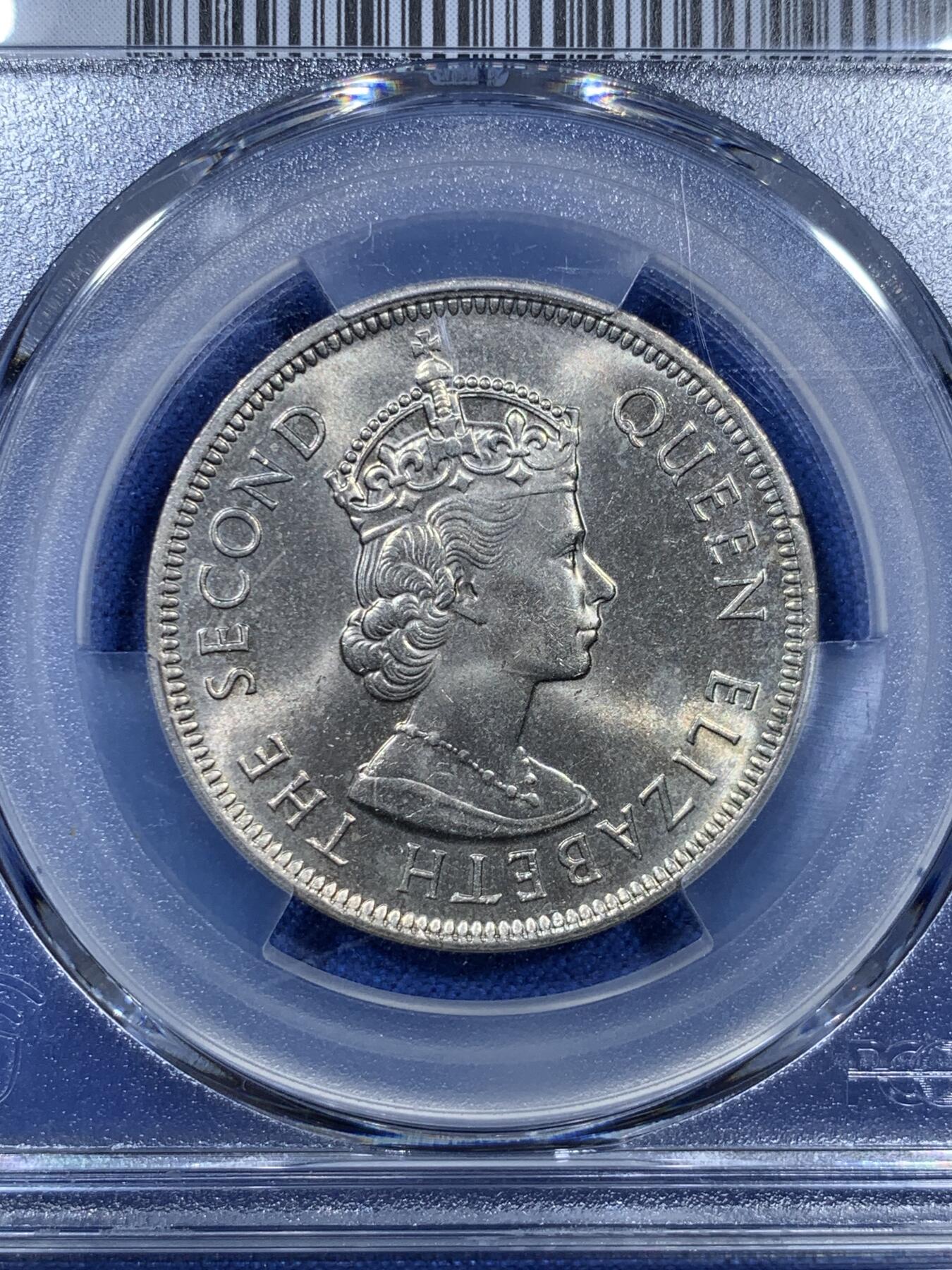 《竞宝斋》第307场   周日，周一,周二 3场连拍 （全场包邮） PCGS MS66 1975 香港大一圆 73以后并不算少见 但好品却十分困难 这枚66分已是一步到位的顶级品相 两面爆光