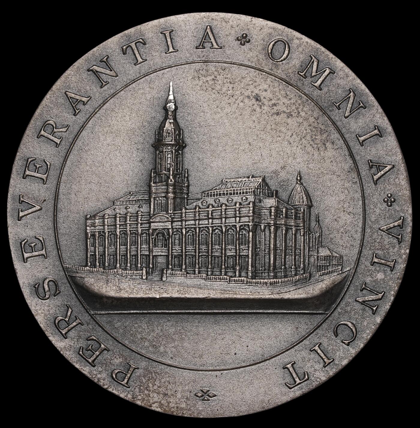修遠堂世界钱币第三十九期 全场包邮 1935年英国布拉德福德技术学院运动会大银章 51mm，46.6g 塔尖有磕