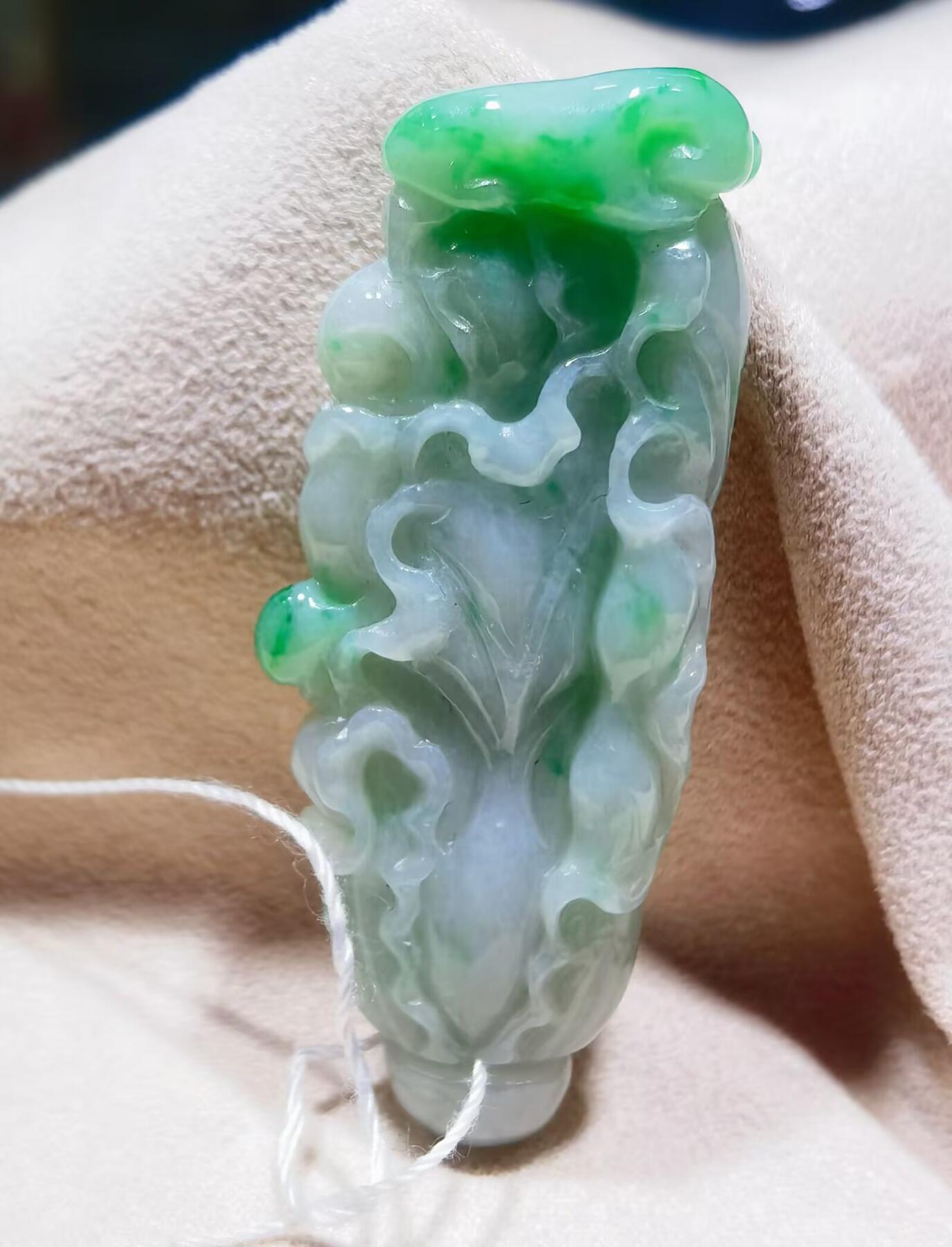 翡翠白菜吊坠挂件