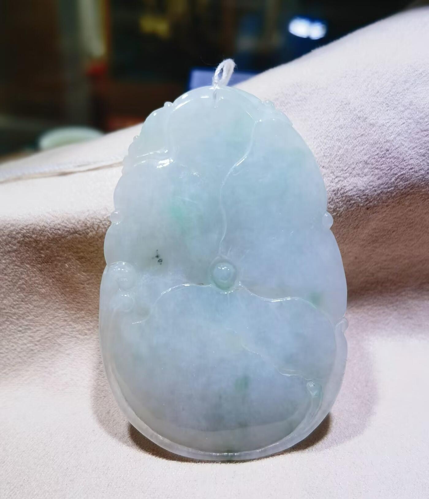 纯天然A货翡翠吊坠挂件合合美美