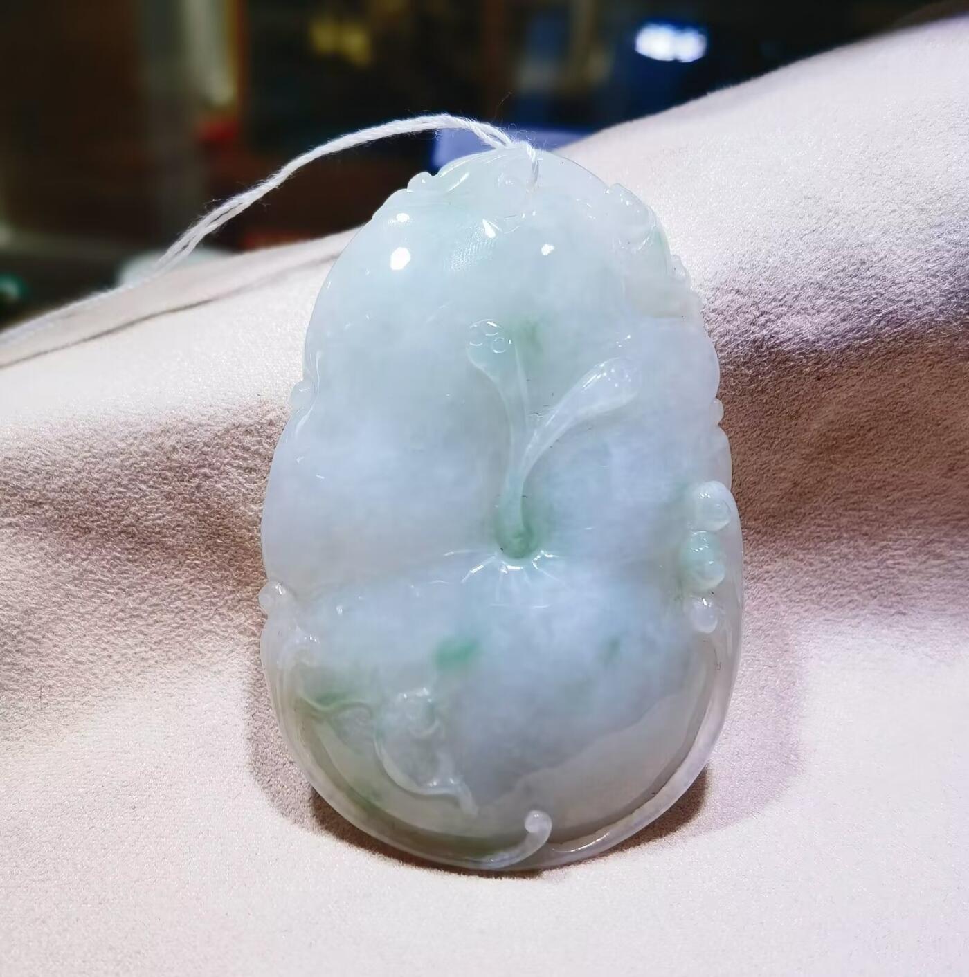 纯天然A货翡翠吊坠挂件合合美美