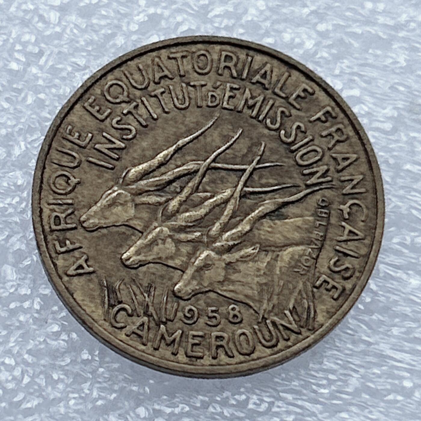 海外回流1元起拍小铺 各国钱币散币场 第16期 喀麦隆1958年10法郎铜币