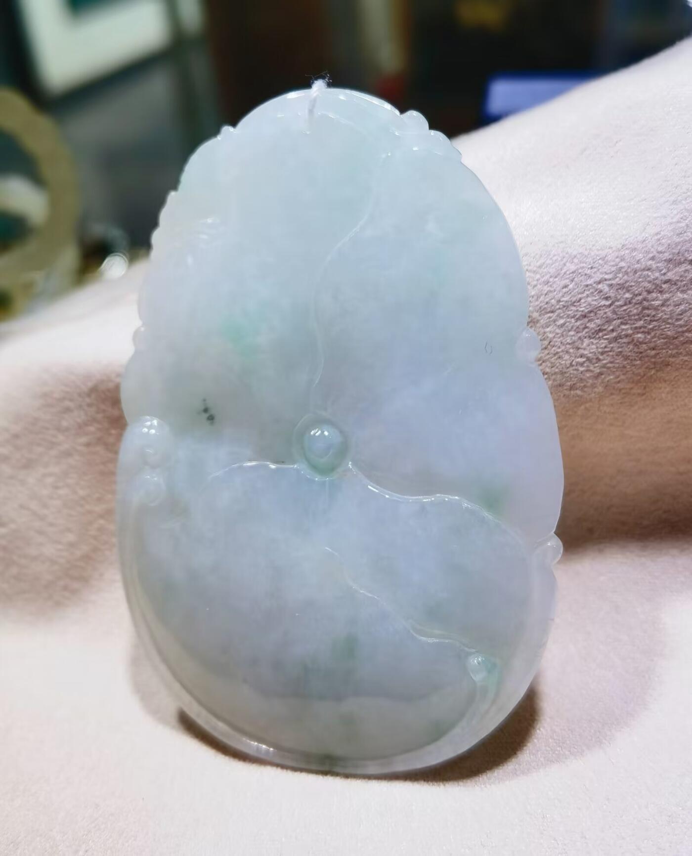 纯天然A货翡翠吊坠挂件合合美美