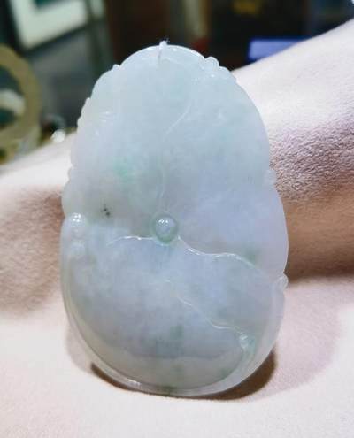 纯天然A货翡翠吊坠挂件合合美美 - 纯天然A货翡翠吊坠挂件合合美美