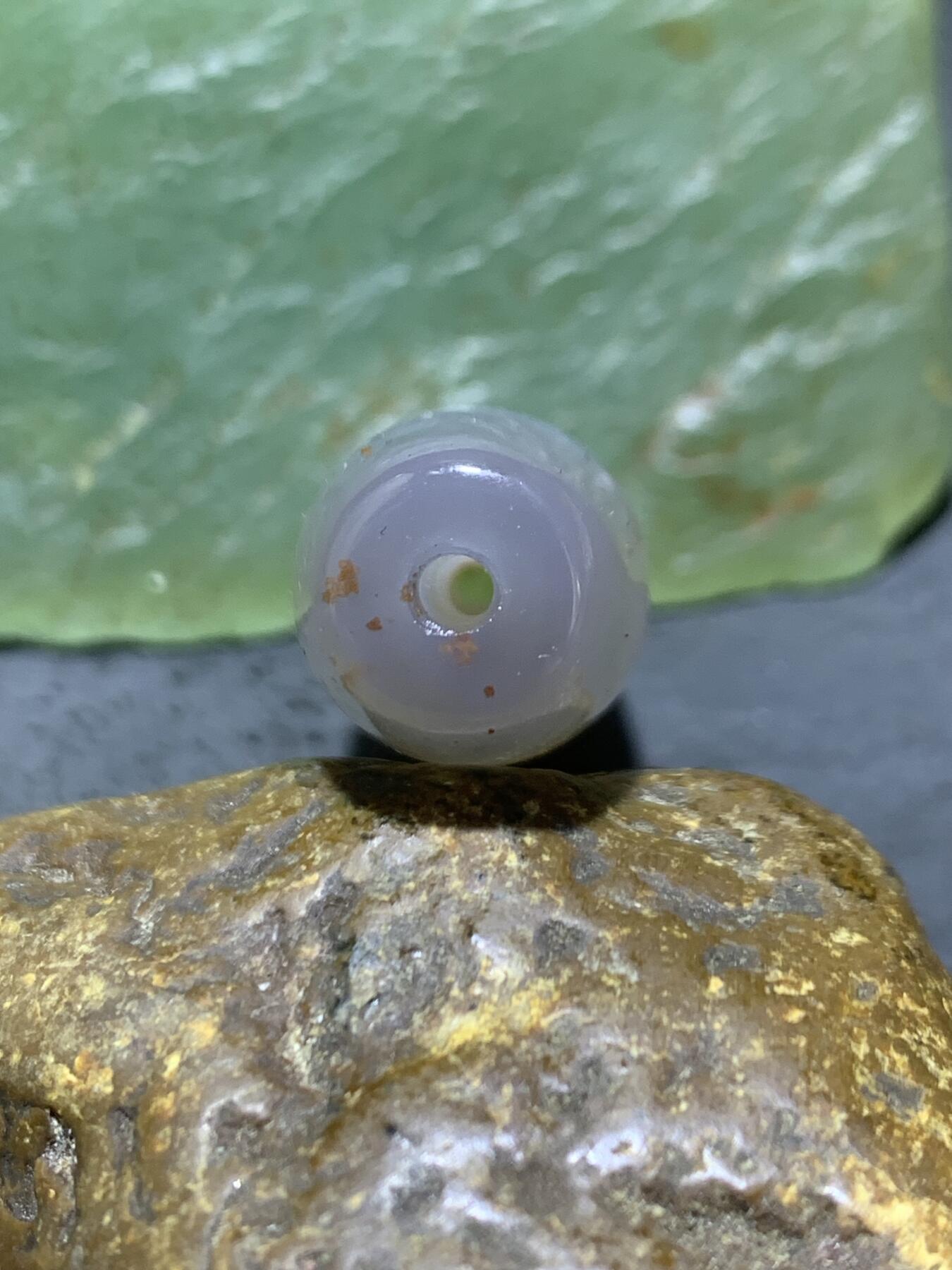 精美亚光高玉化朱砂点缠丝玛瑙手工雕刻富贵有余随形桶珠一颗