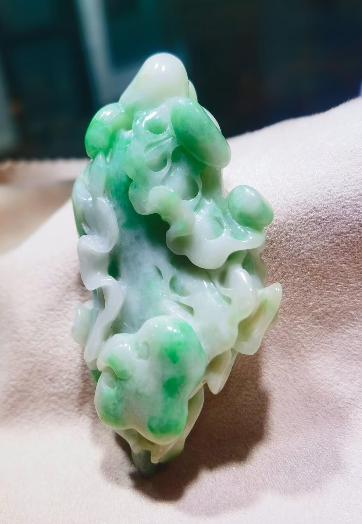 纯天然翡翠白菜手把件