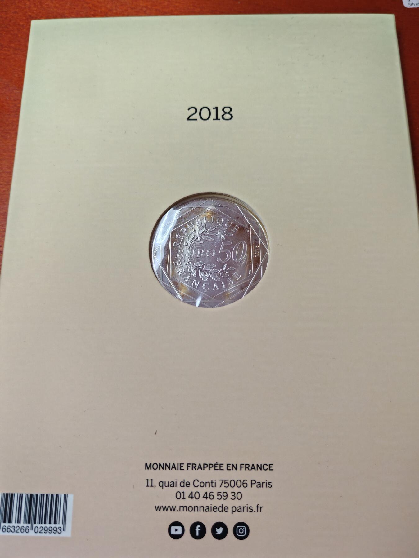长老汇龙年精选第三十场拍卖 2018法国米老鼠部分彩色50欧元精制银币，卡装，41克900银，2万枚