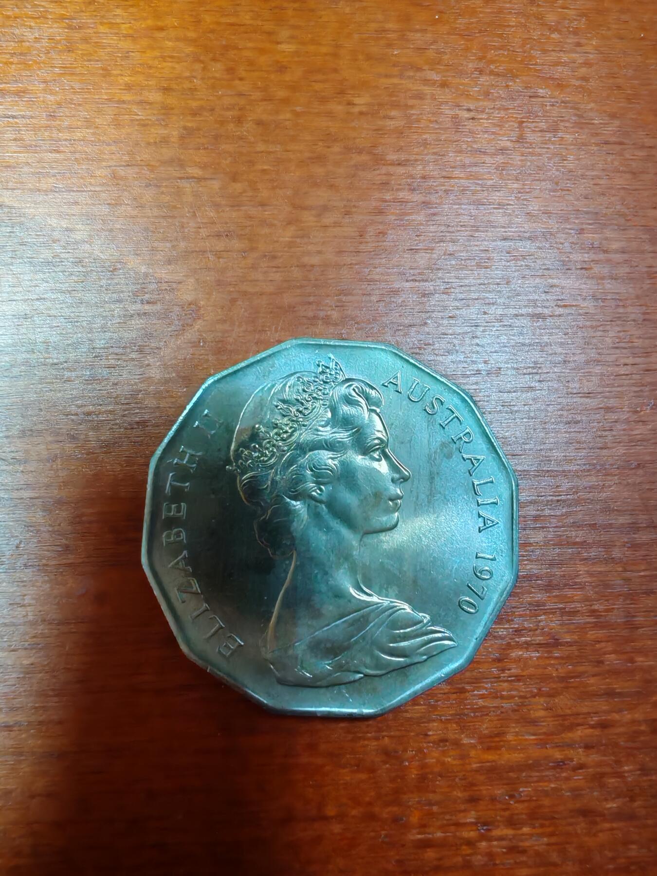 长老汇龙年精选第三十场拍卖 1970澳大利亚库克船长到达植物园湾200周年50分多边形铜镍币，原盒