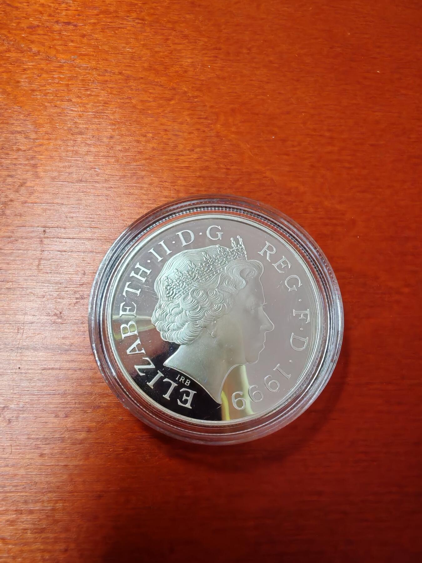长老汇龙年精选第三十场拍卖 1999英国戴安娜5英镑精制银币，盒证全，35万枚