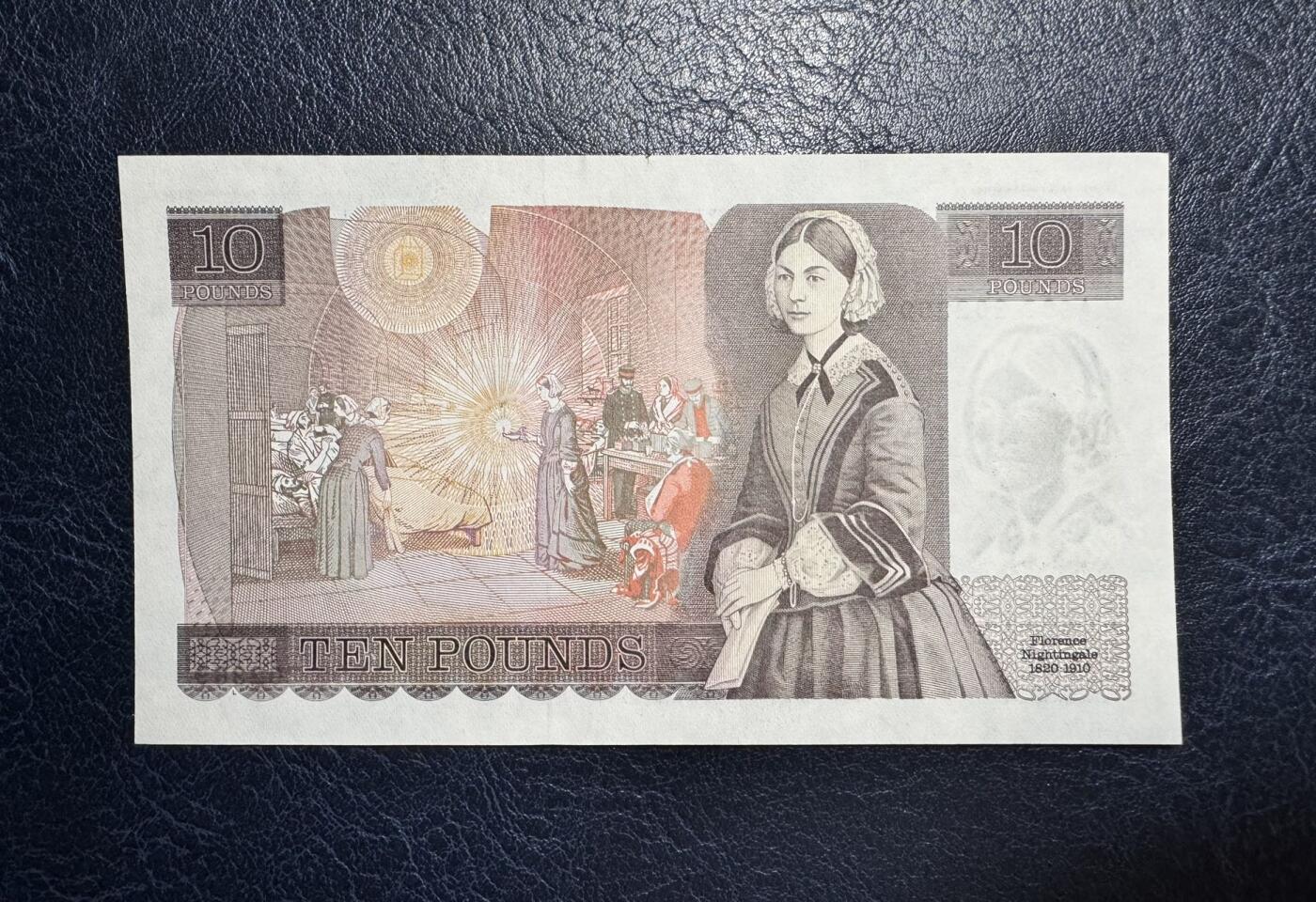 收藏联盟Quantum Auction 第377期拍卖  英国1981-88年10镑 品相AU+ 南丁格尔 无细金属线初版