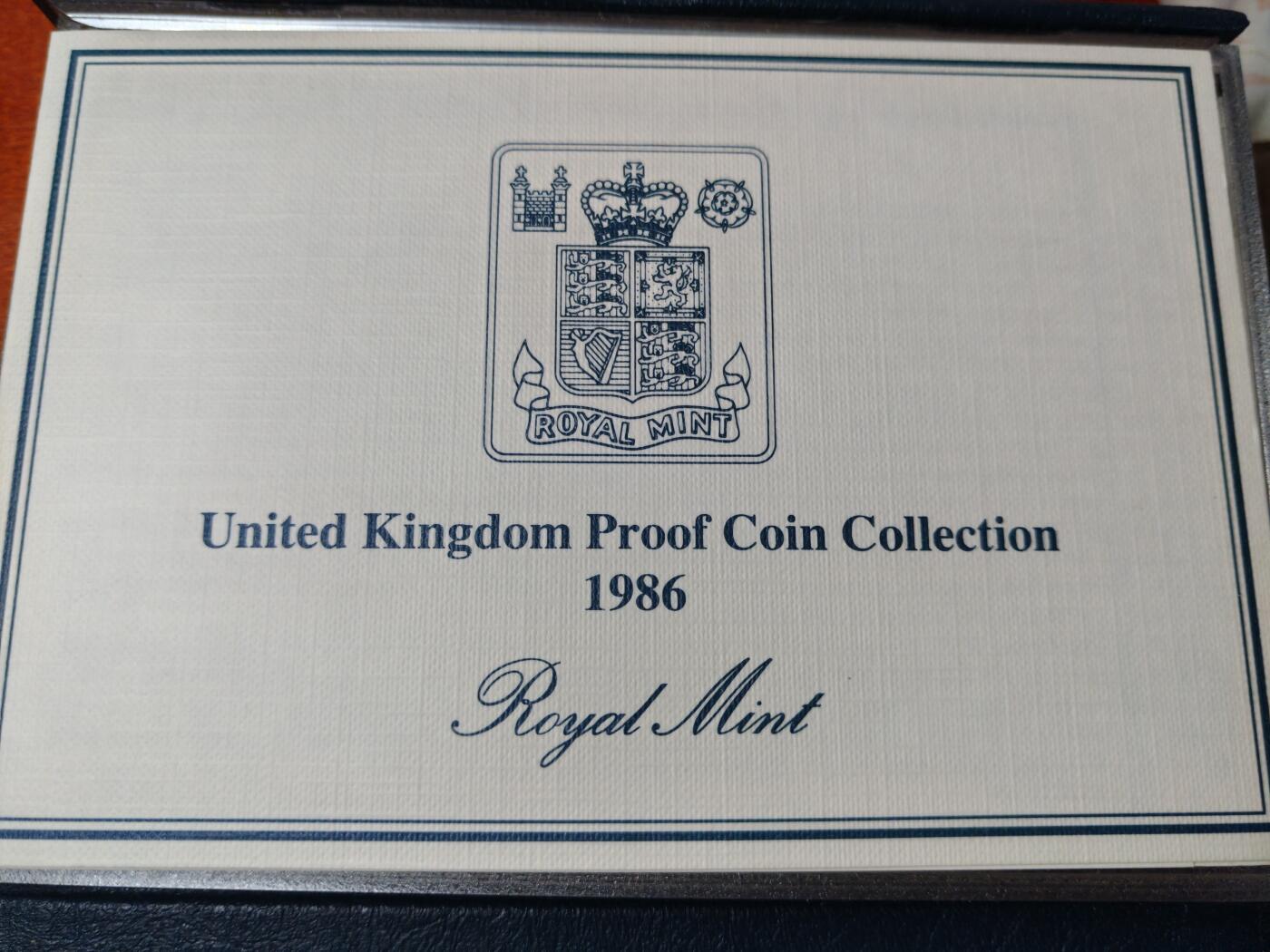 长老汇龙年精选第三十场拍卖 1986英国精制套币8枚，含造币厂章1枚，盒证全