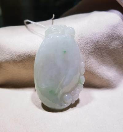 纯天然翡翠福瓜吊坠挂件 纯天然翡翠福瓜吊坠挂件